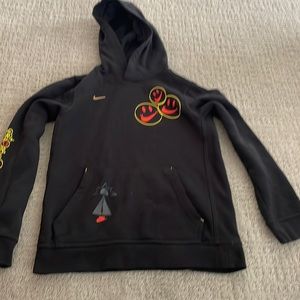 Nike go the extra smile sweatshirt kids medium